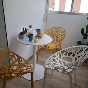 https://apartamento-el-puerto-de-almeria-5-min-playa-centro-estacion.es-andalucia.com